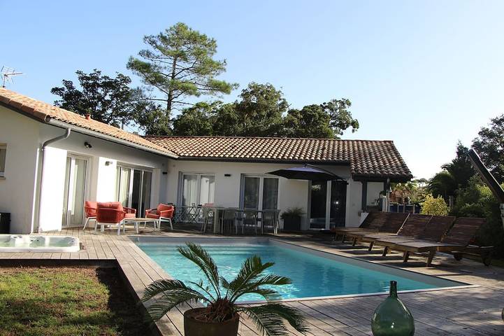 Maison de vacances pour 10 personnes, avec Jacuzzi ainsi que Terrasse et Jardin à Labenne
