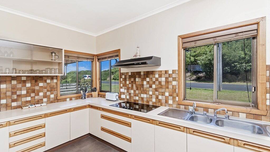 Kepal House - Hafenfee, Vic in Port Fairy, Shire of Moyne