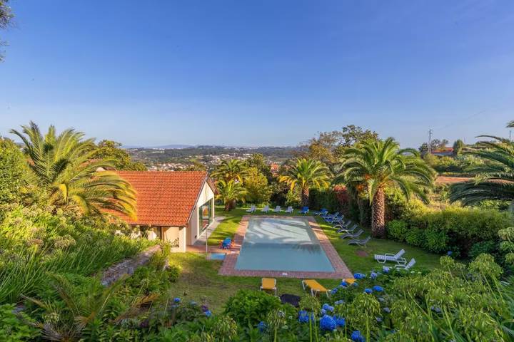 Vakantiehuis voor 16 personen, met Balkon en Tuin in Portugal