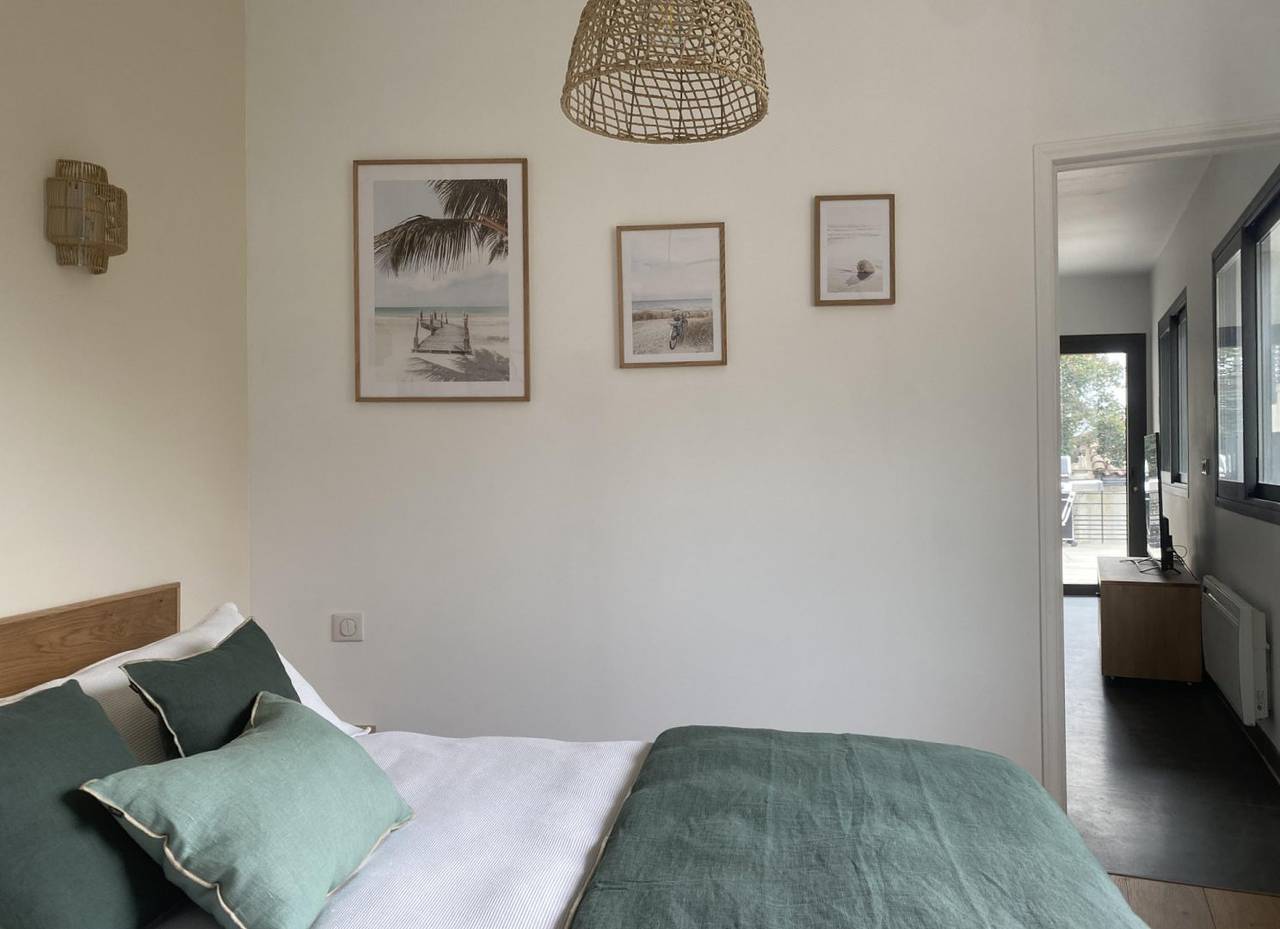 Chambres d'hôtes du Vallon des Bourguignons - Suite mer et jardin in Marseille, Région de Marseille