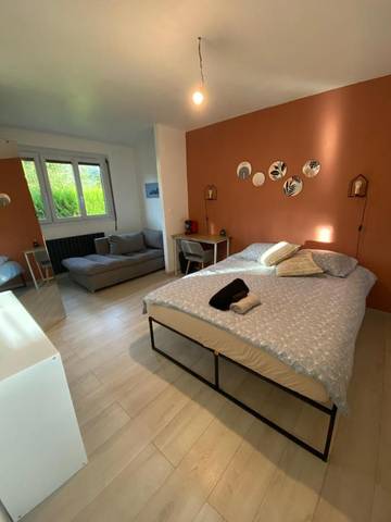 Cottage pour 2 personnes, avec jardin, animaux acceptés à Moigny-sur-École