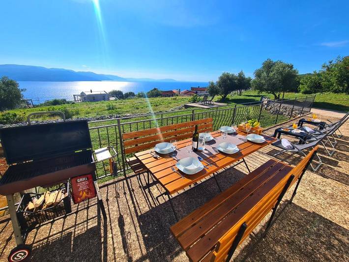 Ferienwohnung für 6 Personen, mit Balkon und Terrasse sowie Garten und Ausblick