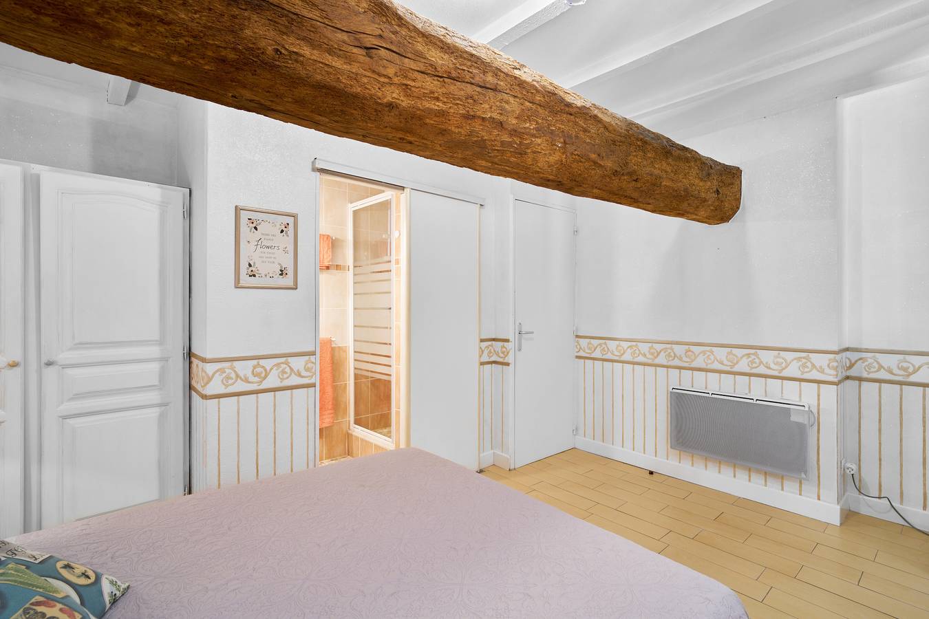 Chambres d'hôtes 'Le Pré Fleuri 1' avec piscine partagée, terrasse partagée et Wi-Fi in Saint-Sulpice-de-Roumagnac, Périgord Vert