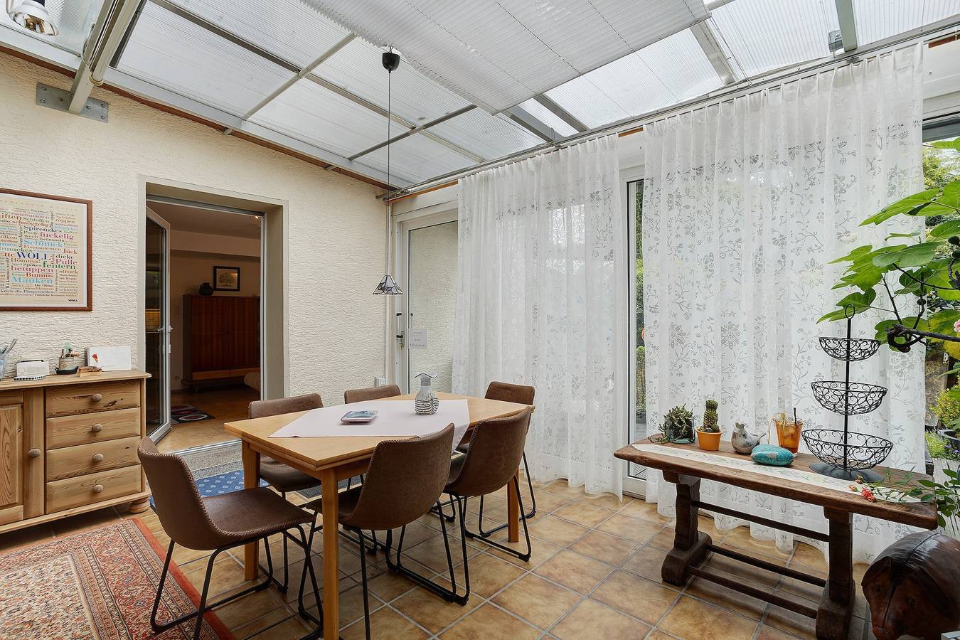 Ganze Wohnung, Ferienwohnung Ihmert" mit gemeinsamer Terrasse, Gemeinschaftsgarten und Wi-Fi in Hemer, Märkischer Kreis