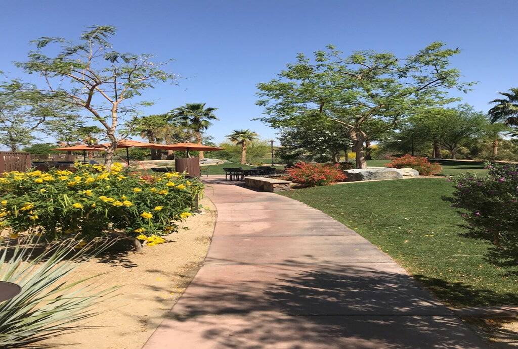 Villa for 4 Guests in Palm Desert, Coachella Valley