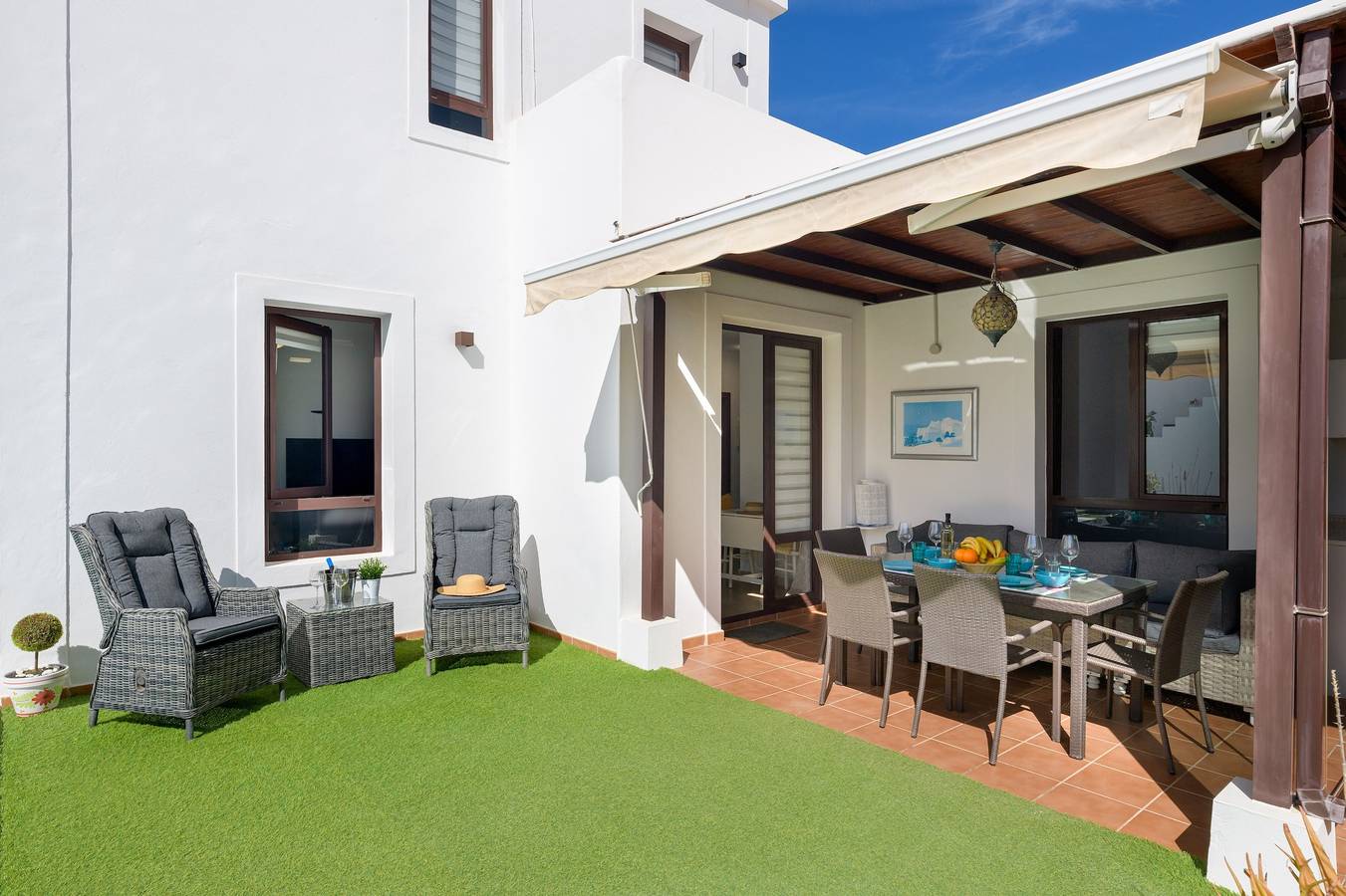 Vacation Home 'Villa Petruca' with Mountain View, Private Pool, and Wi-Fi in Playa Blanca, Yaiza