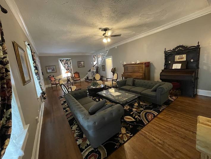Vacation rental for 12 people, with terrace and yard in Springfield (MO)