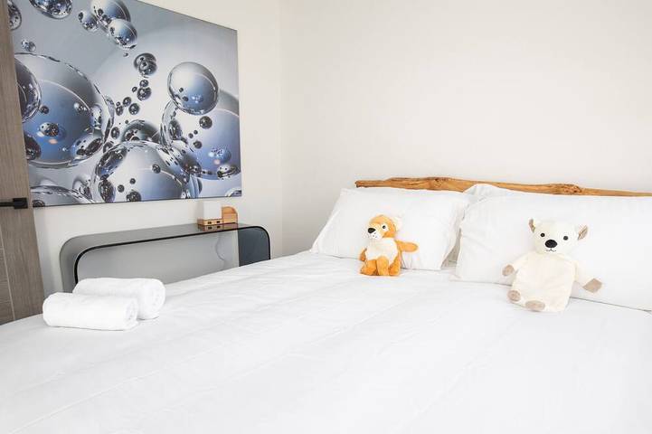 Gîte pour 6 personnes, avec Jacuzzi ainsi que Terrasse et Jardin à Merthyr Tydfil - 3