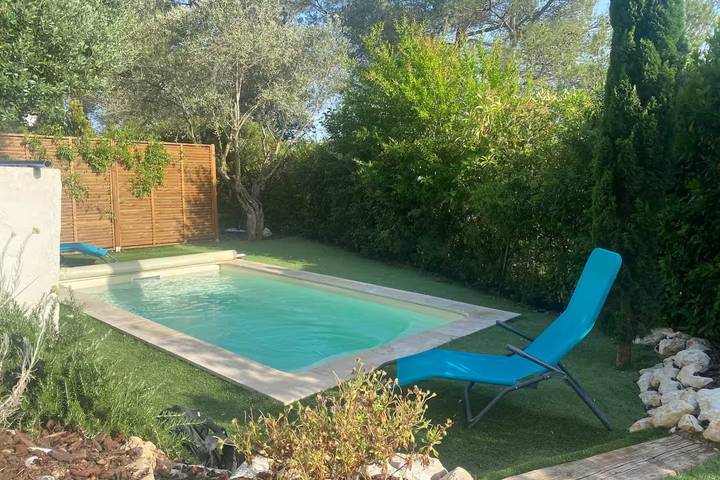 Vakantiehuis voor 6 personen, with Terras and Tuin as well as Zwembad in La Motte