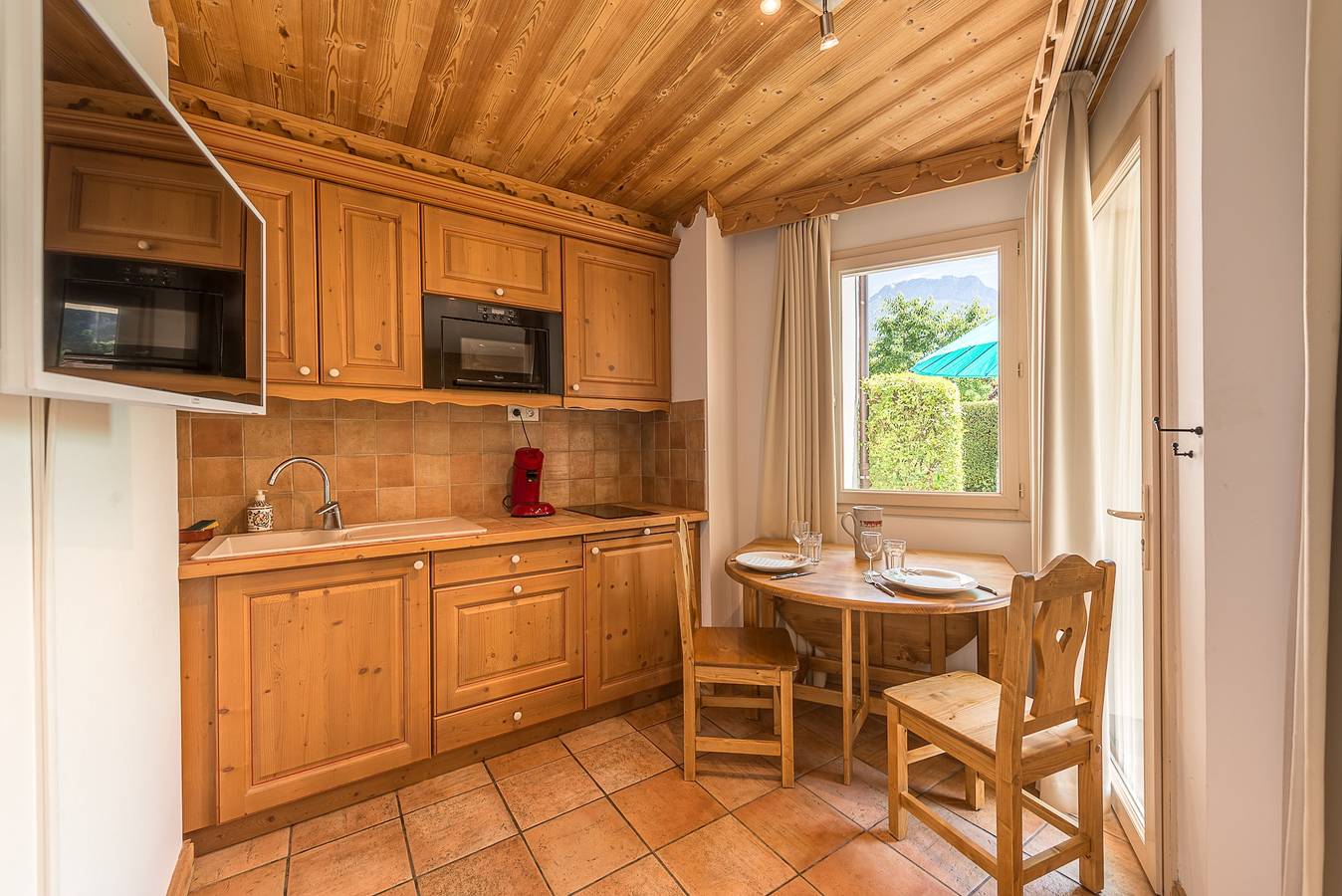 Apartamento entero, Les Roseaux du Lac 10 - T2 avec jardin privatif et terrasse in Duingt, Bauges