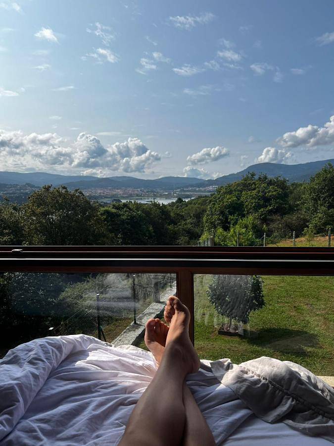 Casa de vacaciones para 4 personas, con Balcón y Terraza además de Jardín y Vistas al lago en Rias Baixas