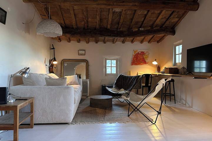 Location de vacances pour 6 personnes, animaux acceptés à La Roque-Alric