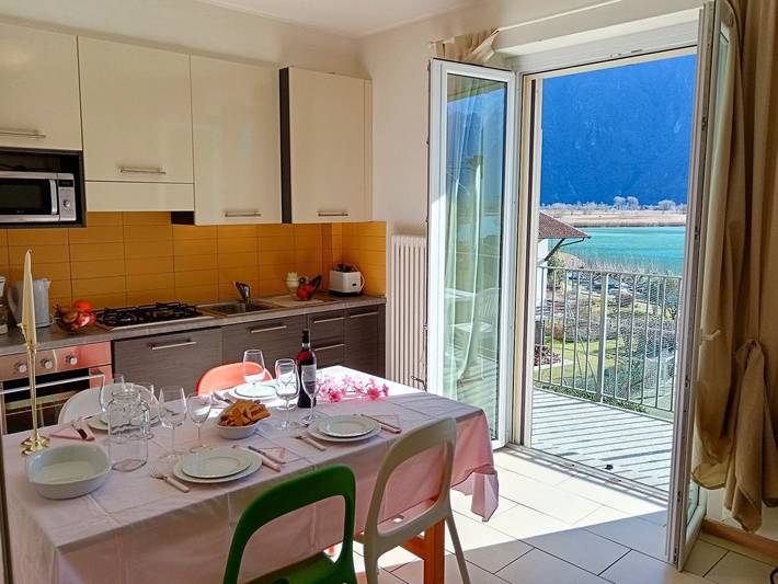 Ferienwohnung für 4 Personen, mit Balkon und Garten sowie Seeblick und Ausblick am Comer See - 4