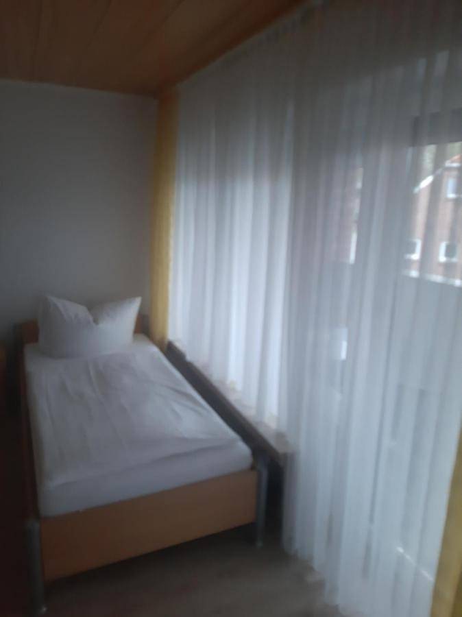 Hotel für 2 Personen, mit Garten und Ausblick in Minsen - 3