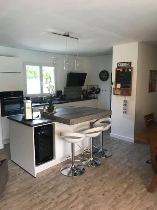 Location de vacances pour 6 personnes, avec jardin et sauna ainsi que terrasse et piscine à Aniane - 2