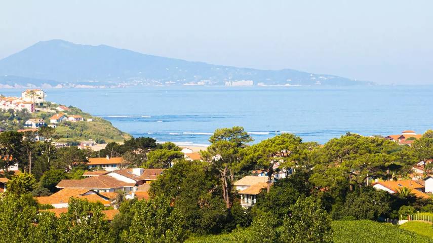 Camping für 8 Personen, mit Pool und Terrasse in Nouvelle-Aquitaine - 2