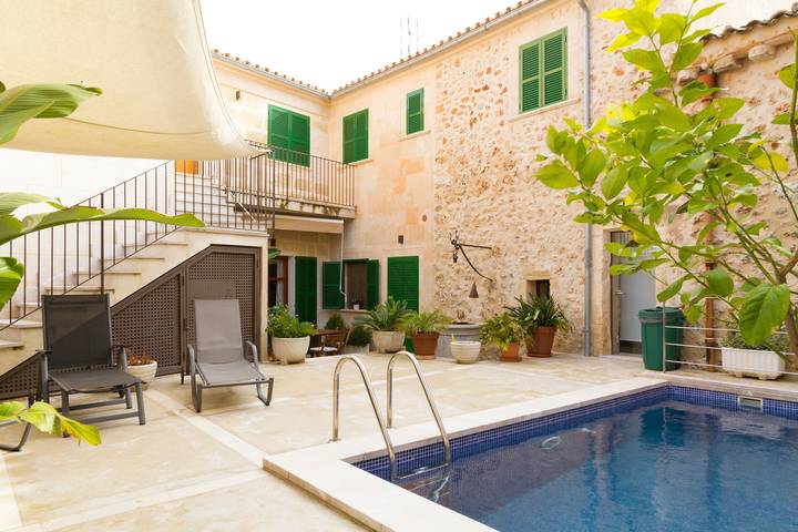 Holiday home for 8 people, with garden - 1