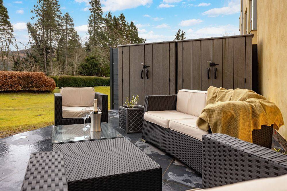 Ganze Wohnung, The Sacristy With Loch Ness Views And Private Terrace in Fort Augustus, Highlands