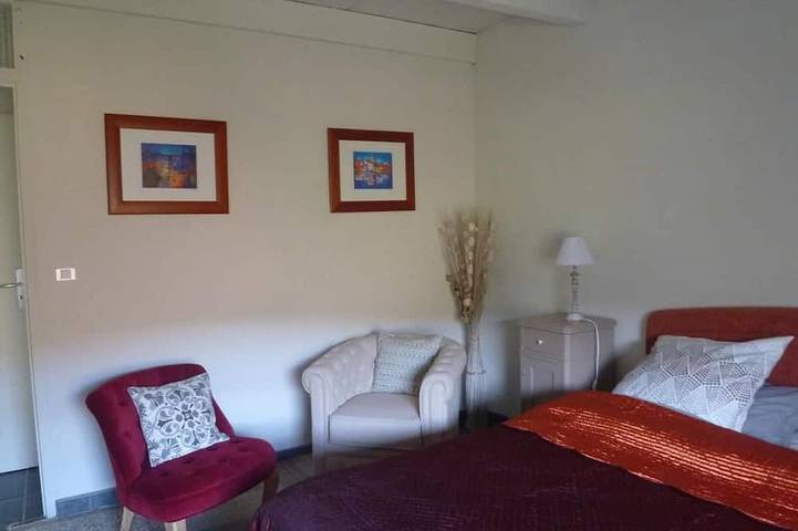 Location de vacances pour 15 personnes, avec jardin et balcon à Rochessauve - 4