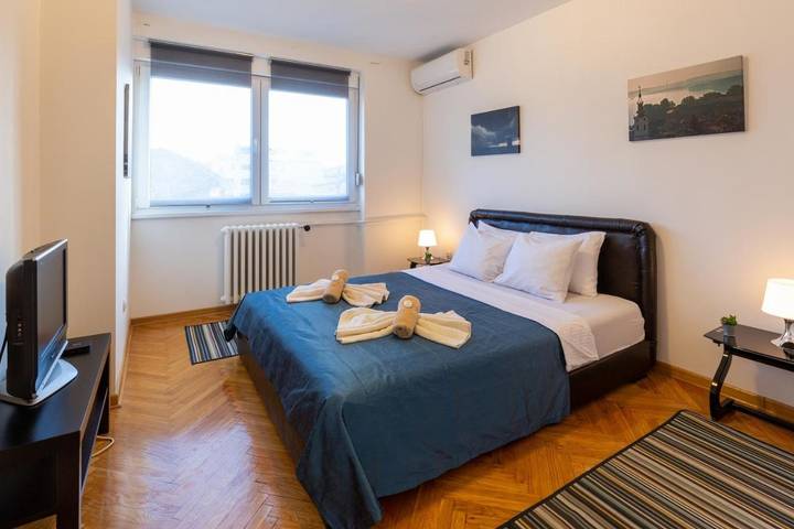 Apartamento para 4 personas, con terraza y vistas en Belgrado