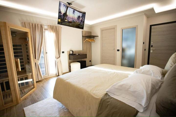 B&b per 2 persone, con panorama e terrazza nonché sauna in Anagni