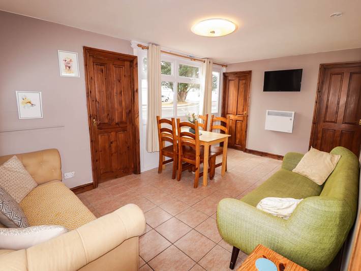 Lodge für 6 Personen mit Pool in Carmarthenshire