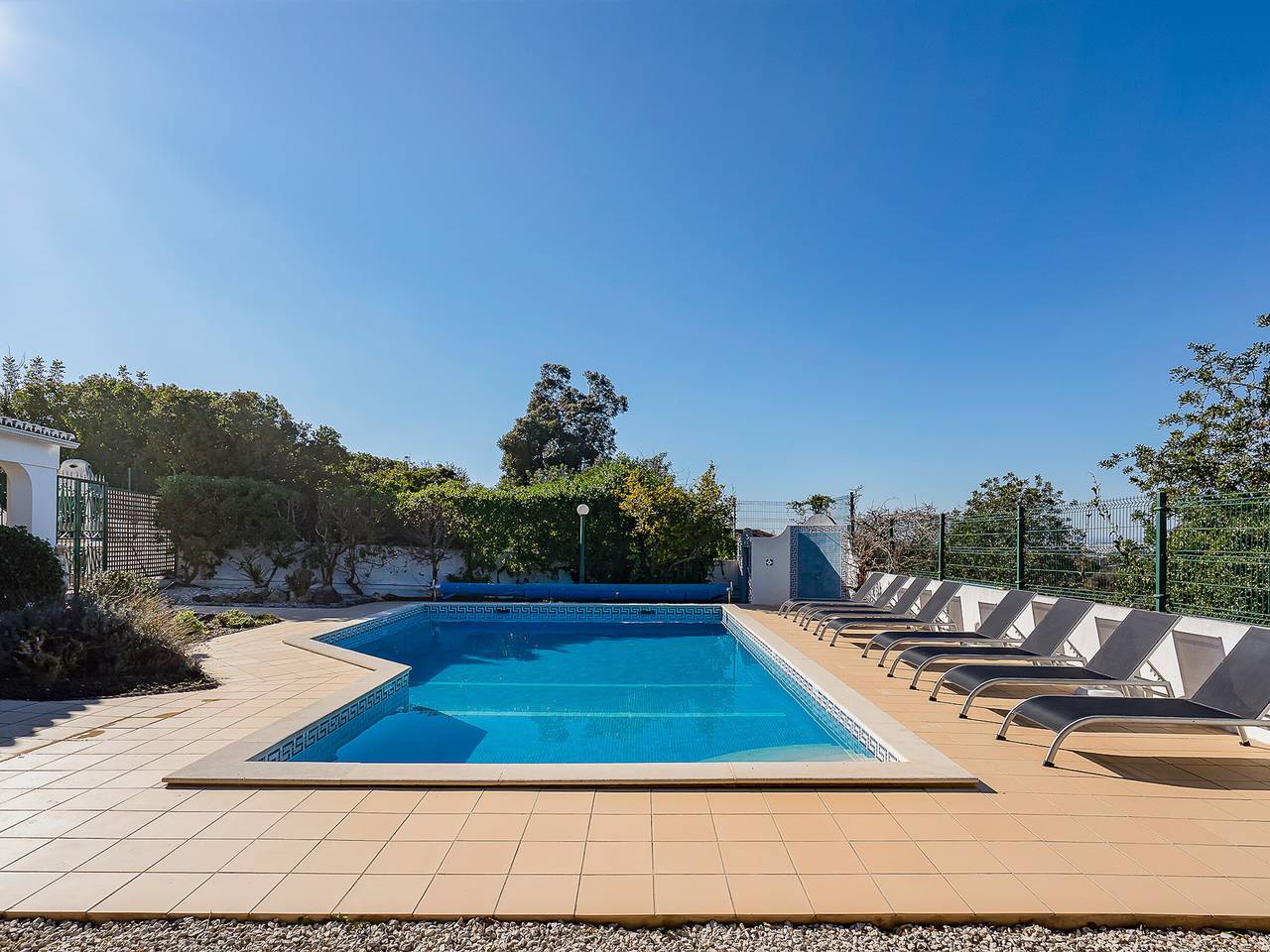 Familienvilla in Carvoeiro mit beheiztem Privatpool in Carvoeiro, Lagoa