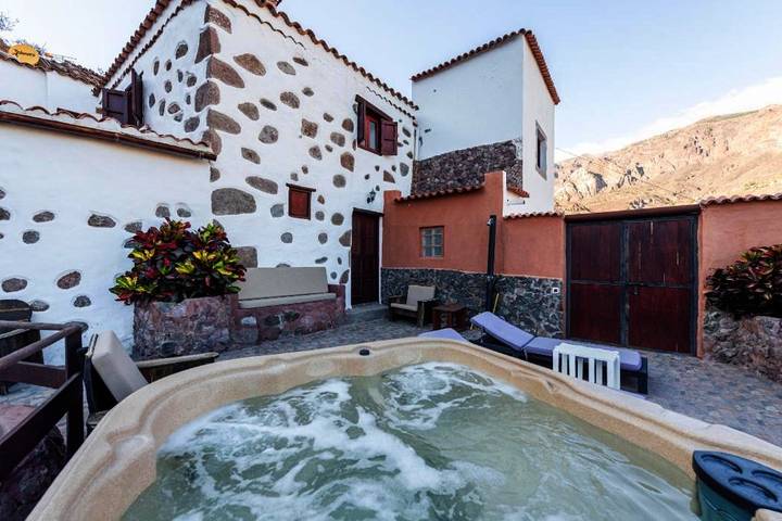 Maison de vacances pour 5 personnes, avec jardin et jacuzzi