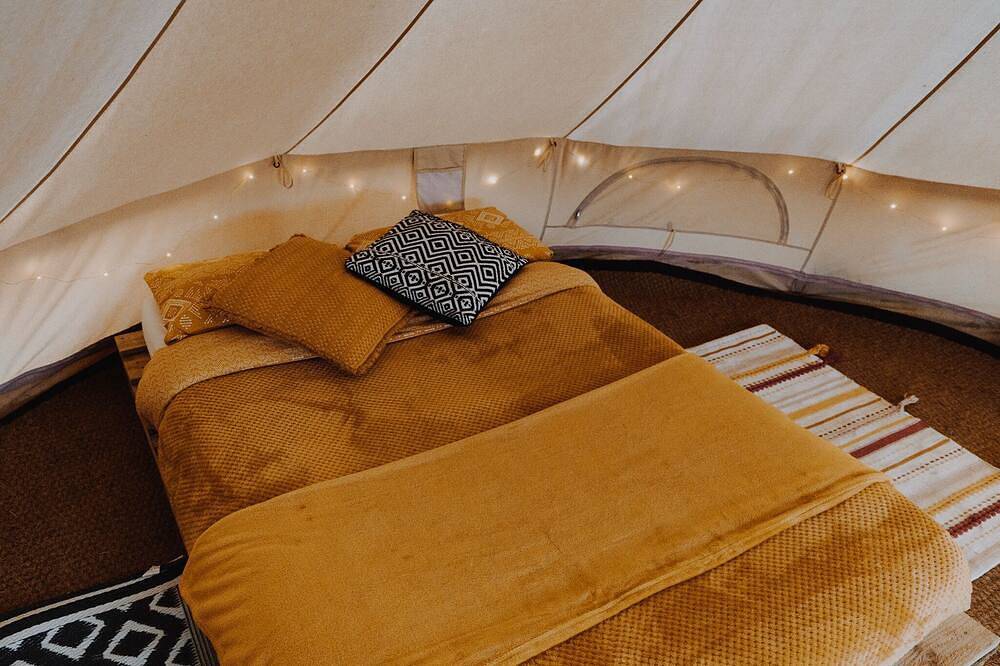 Cozy Couples Glamping - Private Hot Tub in Edale, Derbyshire