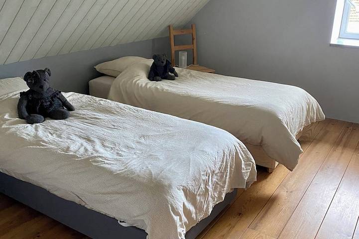 Pretty guest house ideal for families. in Saint-Euphrône, Région de Montbard