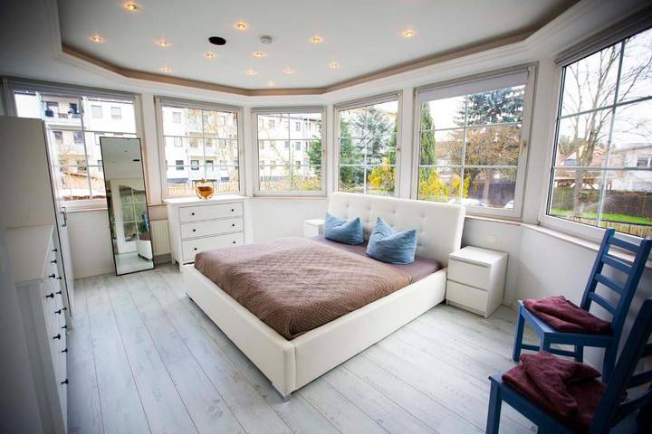 Ferienwohnung für 5 Personen, mit Whirlpool und Garten
