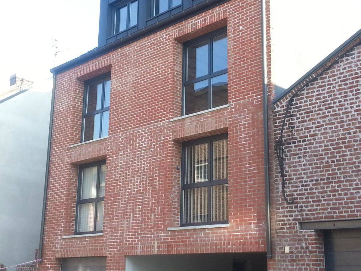 Appartement entier, Two-Bedroom Apartment in Croix (homonymie), Région de Lille