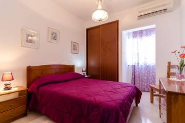 Holiday Rental for 6 People in Armação de Pera, Faro District, Photo 3