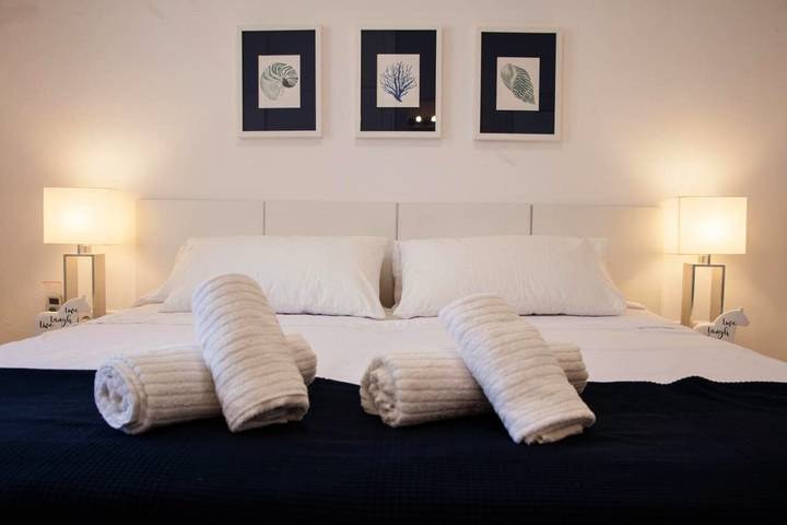 Chalet para 10 personas, con piscina además de jardín y jacuzzi, Familias con niños en Provincia de Barcelona - 3