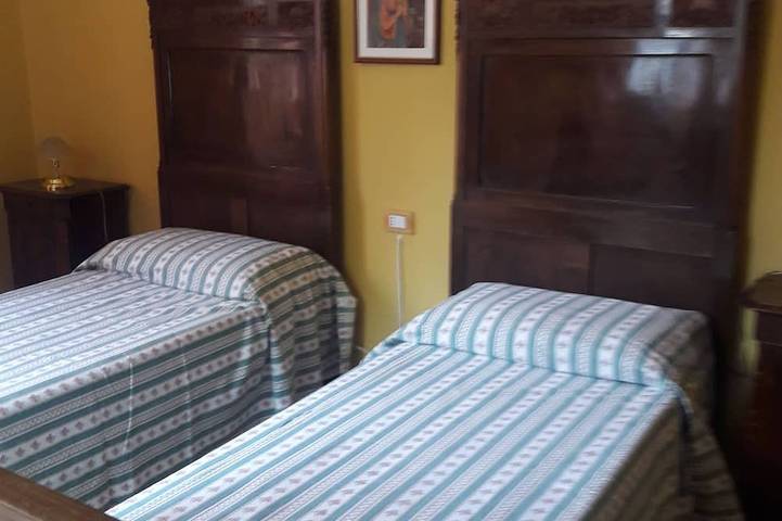 Gîte pour 6 personnes, avec jardin dans Pettenasco - 3