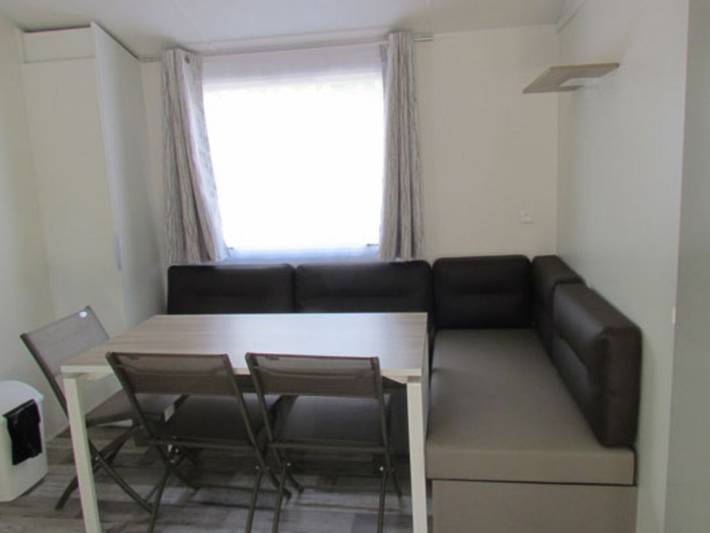 Mobil home pour 6 personnes, avec terrasse, animaux acceptés dans Plage du Grand-Travers - 2