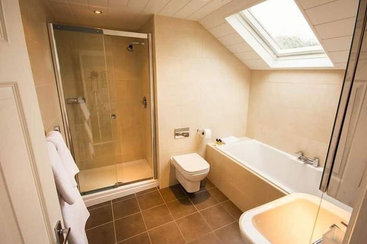 Ganze Wohnung, Apartment-Deluxe-Ensuite mit Bad-Gartenblick in Gateshead