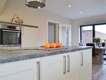 Cottage for 4 Guests in York, Yorkshire, Picture 4