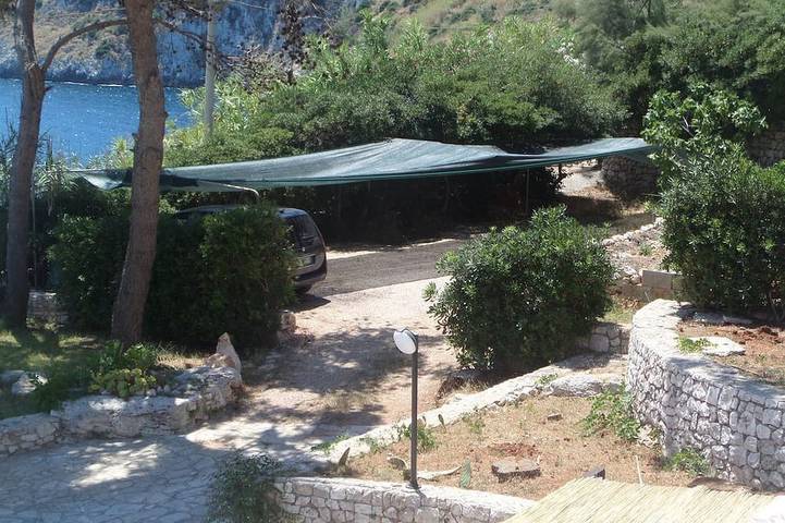 Ganze Wohnung, Salento Dreizimmerwohnung in einer Villa am Meer in Marina Serra, Tricase
