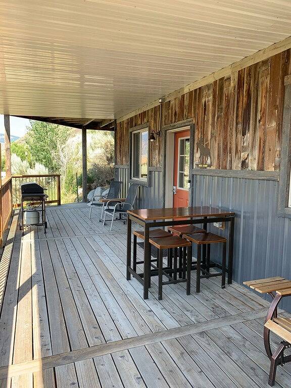 Hide-away at Yellowstone Archview in Gardiner, Absaroka Range