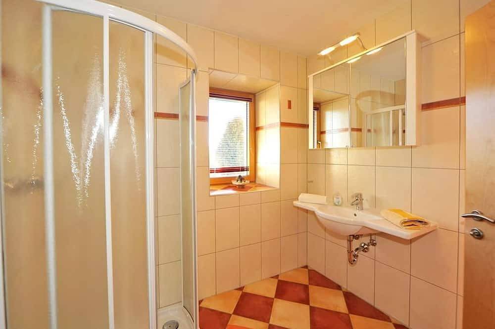 Doppelzimmer mit Balkon - Landhaus Ebner in Millstatt, Bezirk Spittal an der Drau
