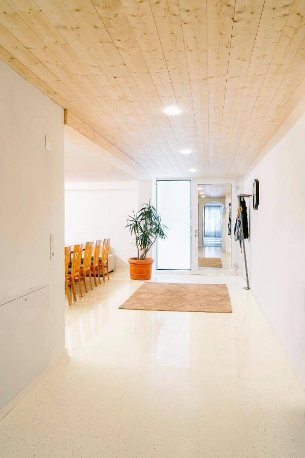 Vacation rental for 16 people, with Balcony and Terrace as well as Yard and View in Au