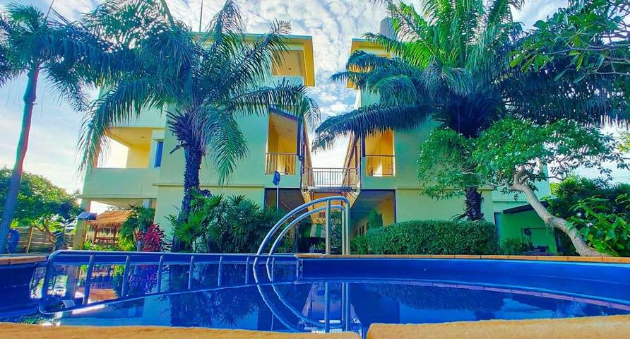 Ferienwohnung für 5 Personen, mit Balkon und Garten sowie Pool - 1