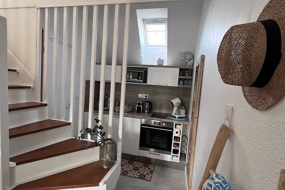 Small house, direct access to beach and coastal paths in Larmor-Baden, Côte des Mégalithes