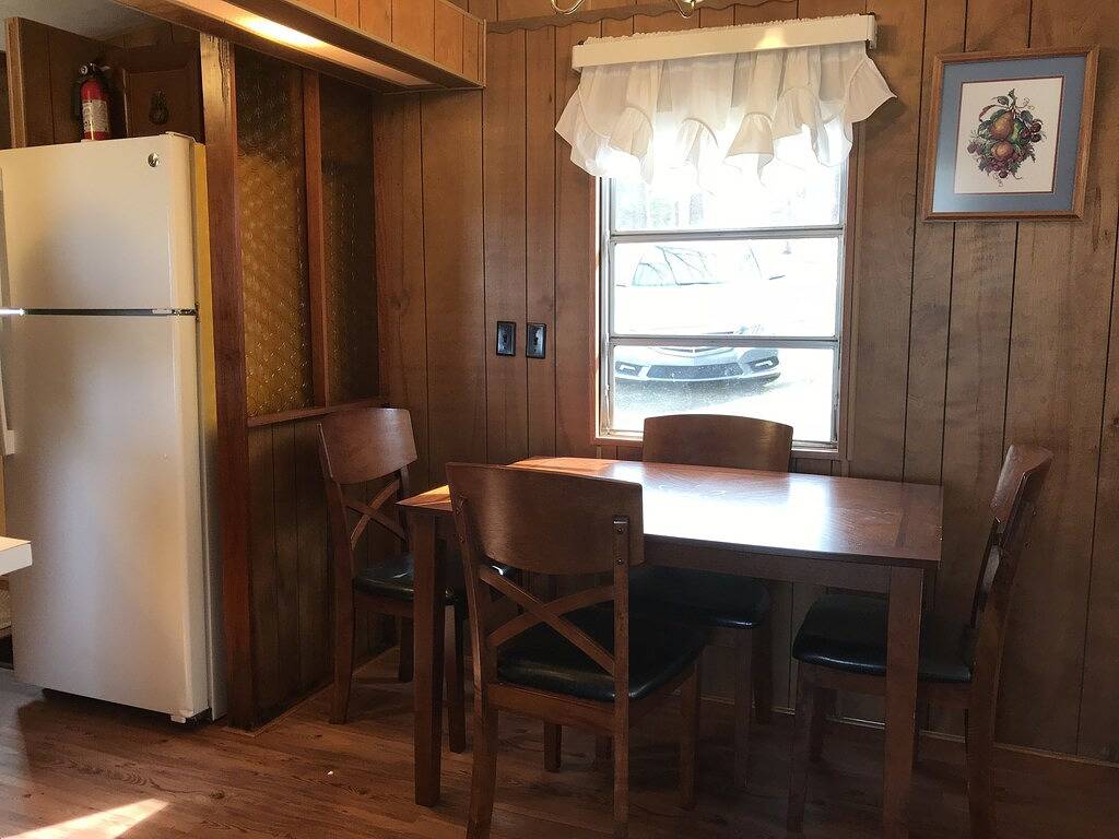 Retreat am See, neues Bootshaus, Pavillon auf tiefem Wasser in Mayhew, Lake Norman