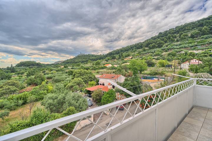 Lägenhet för 4 Personer, med balkong i Split