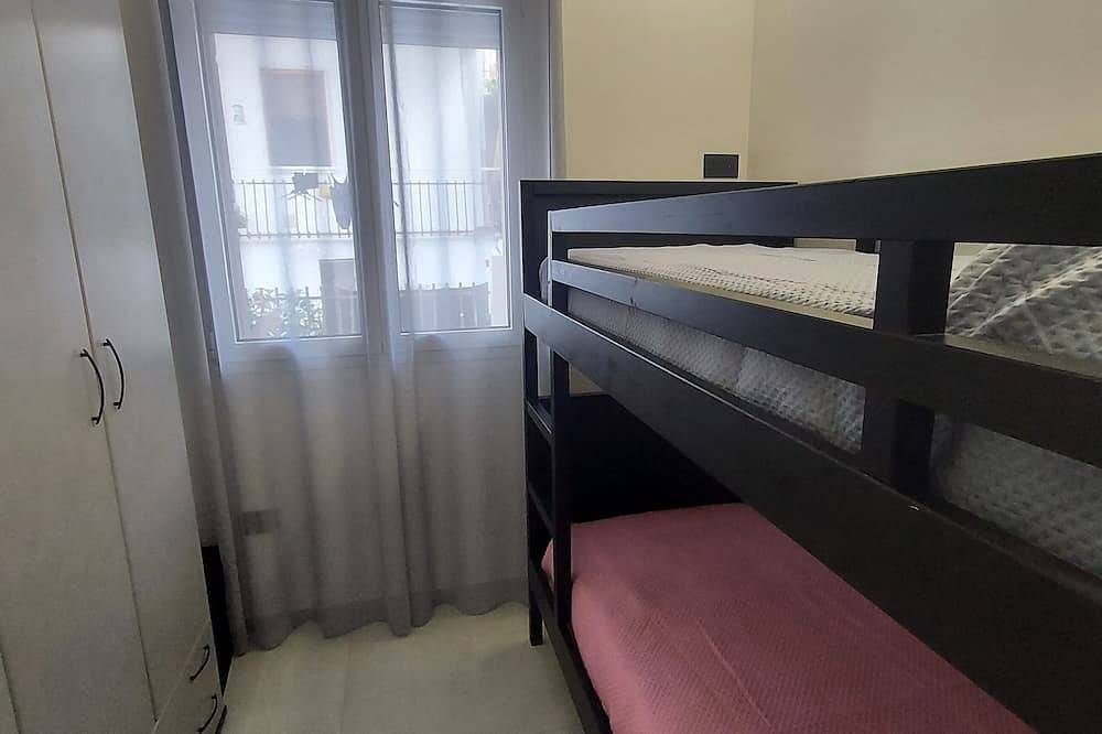 Entire apartment, 2 Bedroom Apartment in Grottammare in San Benedetto del Tronto, Riviera delle Palme