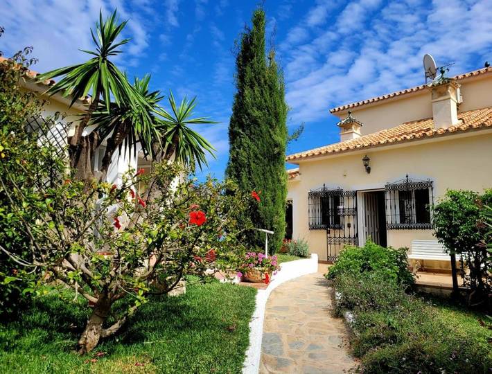 Ferienhaus für 4 Personen, mit Terrasse und Garten sowie Pool und Ausblick in Benajarafe - 4