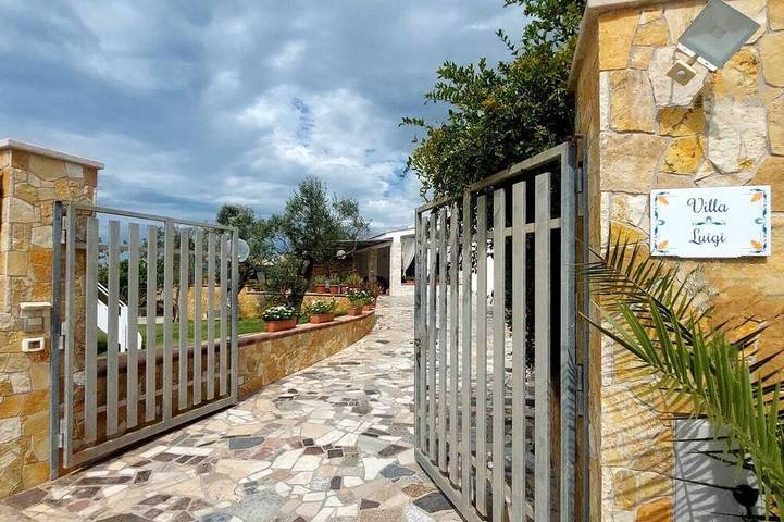 Independent Air-Conditioned Villa With Sea View Pool C/O Maldive Del Salento in Salve, Golfo di Taranto