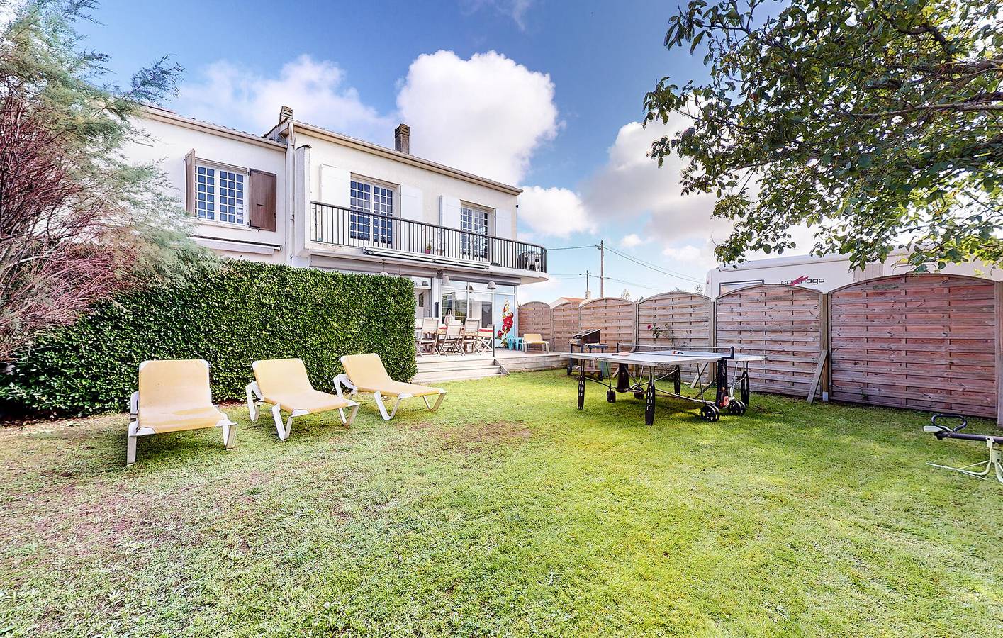 Gemütliches Apartment mit Garten, Parkplatz und TV - 2,5 km zum Strand in Saint-Pierre-d'Oléron, Côte de Beauté